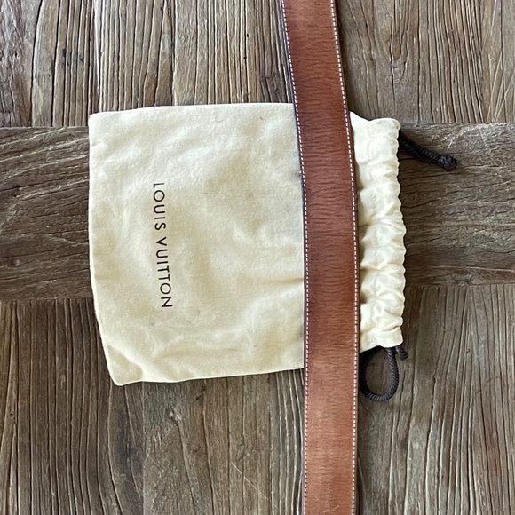 Limited edition Louis Vuittons man’s Calf Skin belt.LV Monogram belt Rare Buckle - Picture 4 of 6